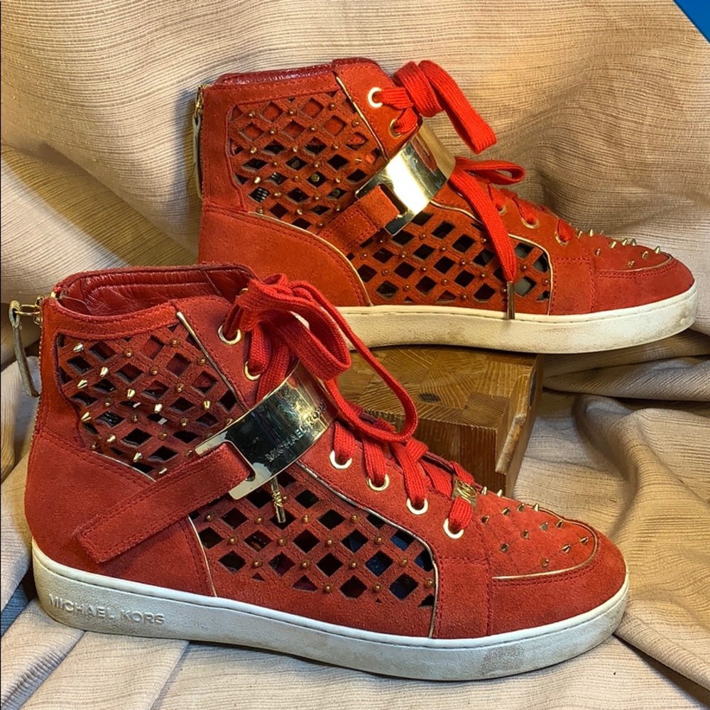 Michael Kors leather high studded sneakers w/zippr - Picture 6 of 16
